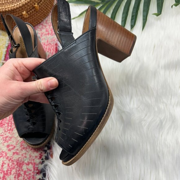 Clarks Artisan Black Leather Briatta Key Slingback Block Heel Sandals 9.5 - Picture 5 of 9